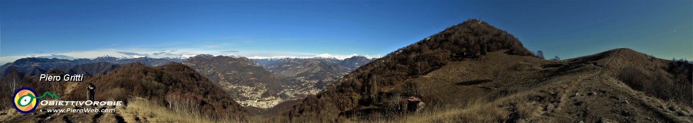 47 Tratto in ripida salita con vista in vetta Canto Alto.jpg